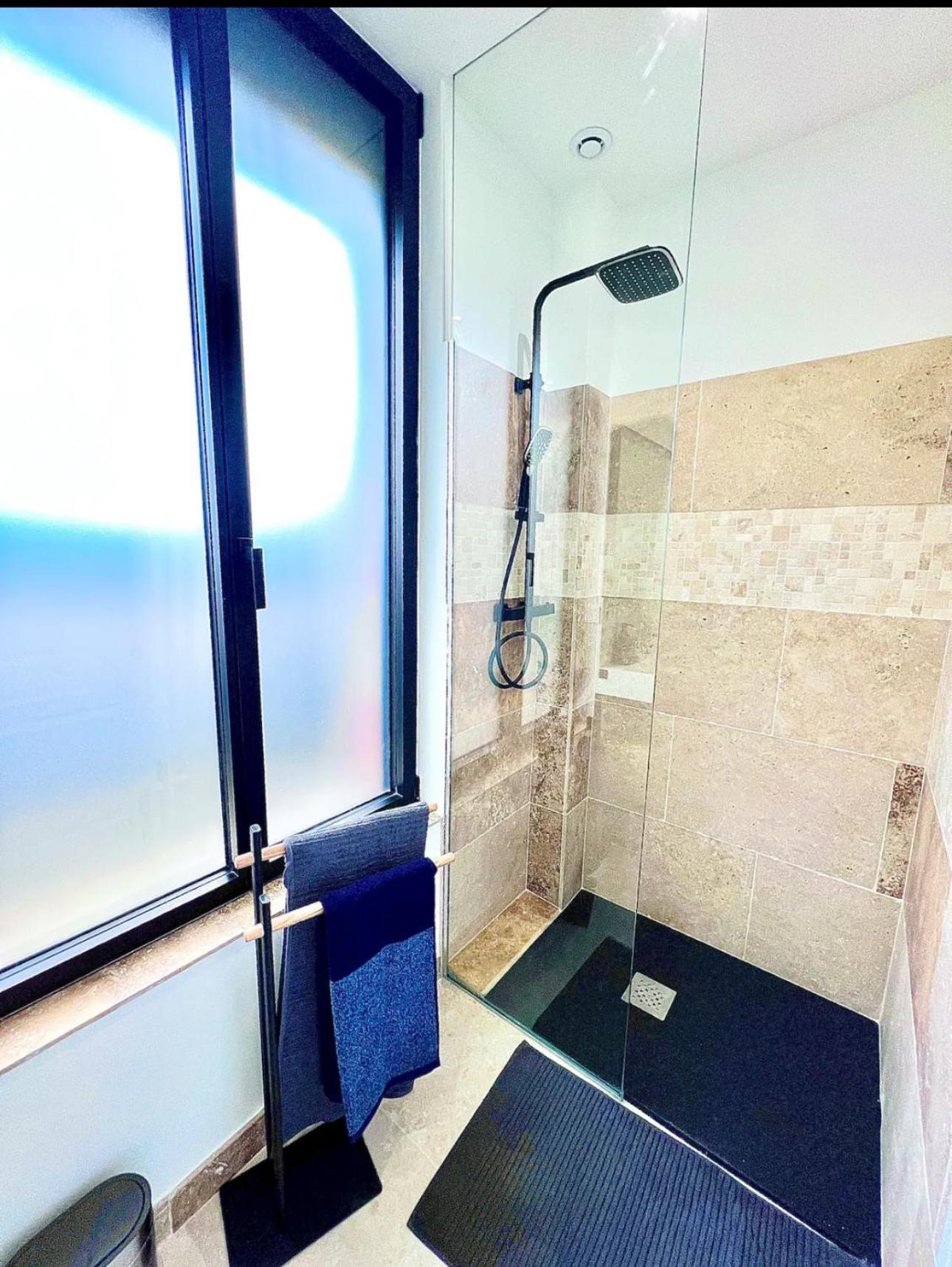 La Maison Du Faubourg Jacuzzi Vitry-le-François Extérieur photo
